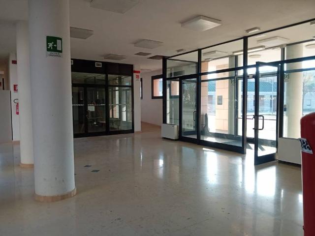 Palazzo in affitto a Sud-Est, Brenzone