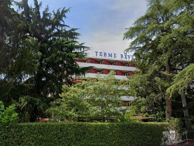 Palazzo in vendita a Monterosso, Abano Terme Bagni