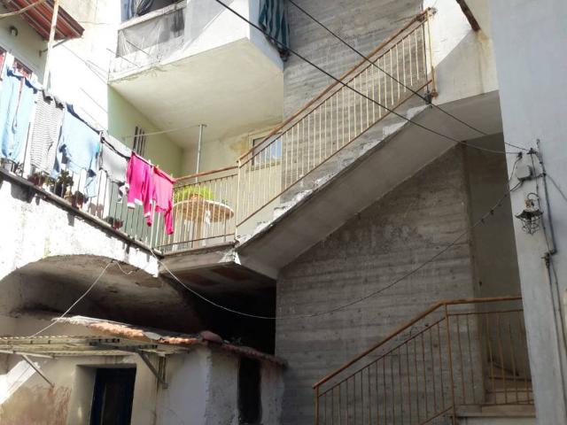 Palazzo in vendita a Acerra, Campania