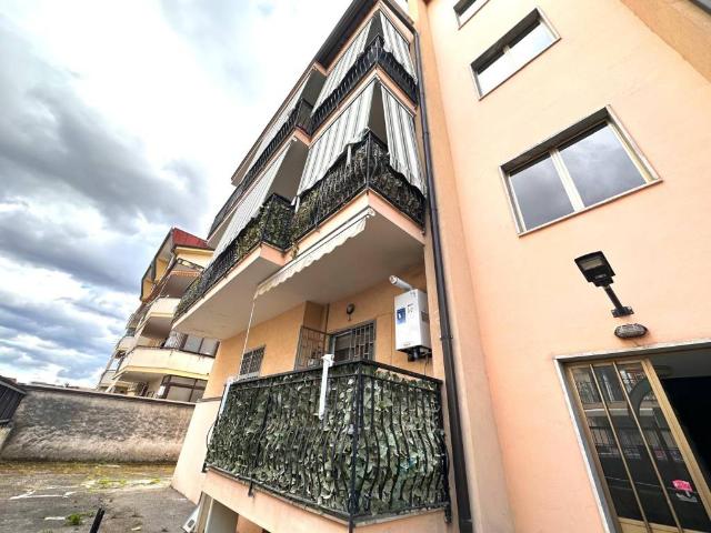 Palazzo in vendita a Acerra, Campania