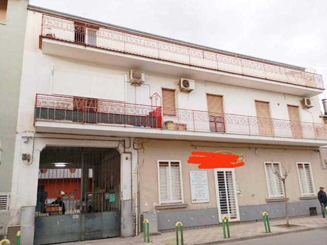 Palazzo in vendita a Acerra, Campania