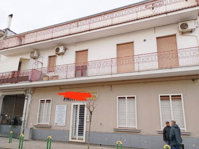 Palazzo in vendita a Acerra, Campania