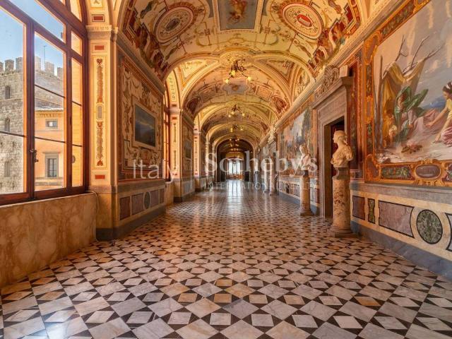 Palazzo in vendita a Acquapendente, Lazio