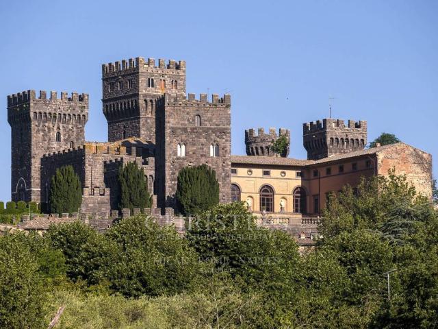 Palazzo in vendita a Acquapendente, Lazio