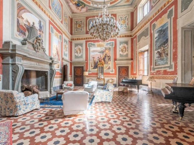 Palazzo in vendita a Acquapendente, Lazio