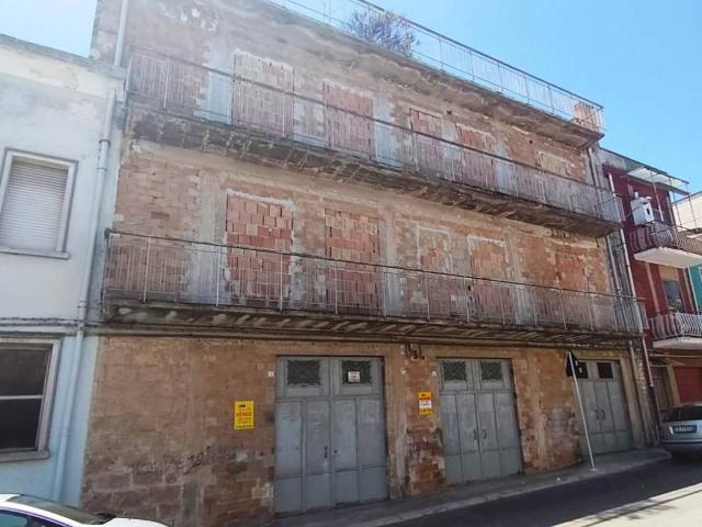 Palazzo in vendita a Puglia, Bari