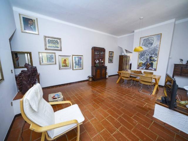 Palazzo in vendita a Puglia, Bari