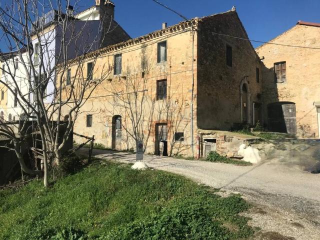 Palazzo in vendita a Marche, Ascoli Piceno