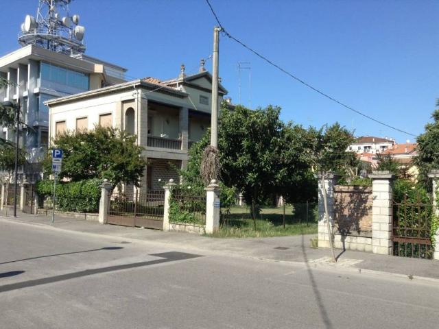 Palazzo in vendita a Adria, Veneto