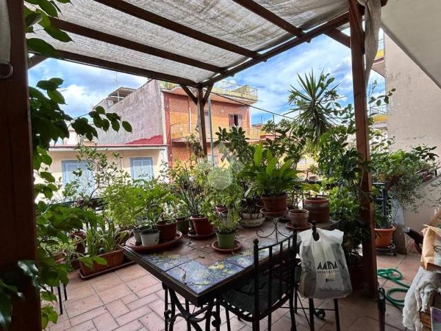 Palazzo in vendita a Afragola, Napoli