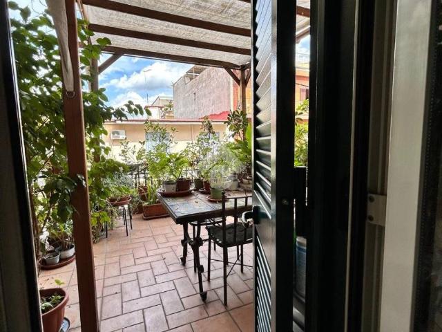 Palazzo in vendita a Afragola, Campania