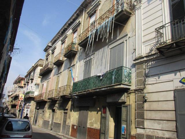 Palazzo in vendita a Afragola, Napoli