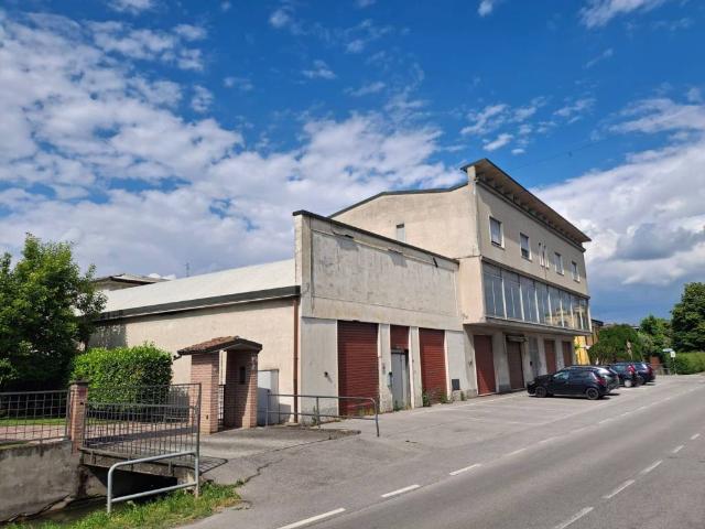 Palazzo in vendita a Agnadello, Lombardia