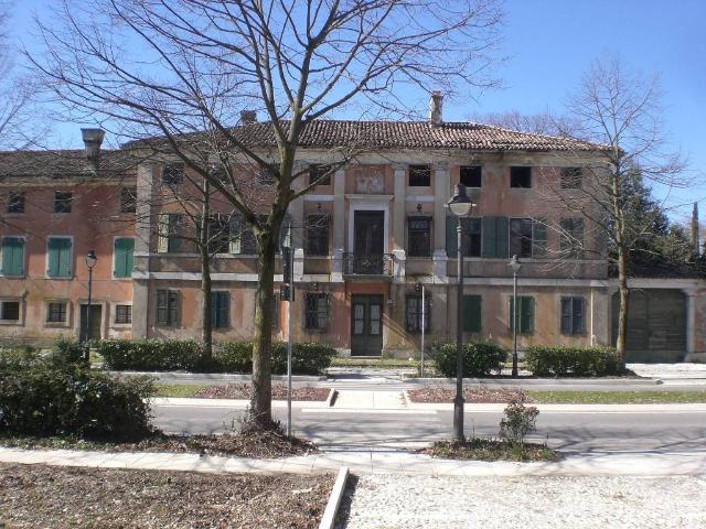 Palazzo in vendita a Aiello Del Friuli, Friuli-Venezia Giulia