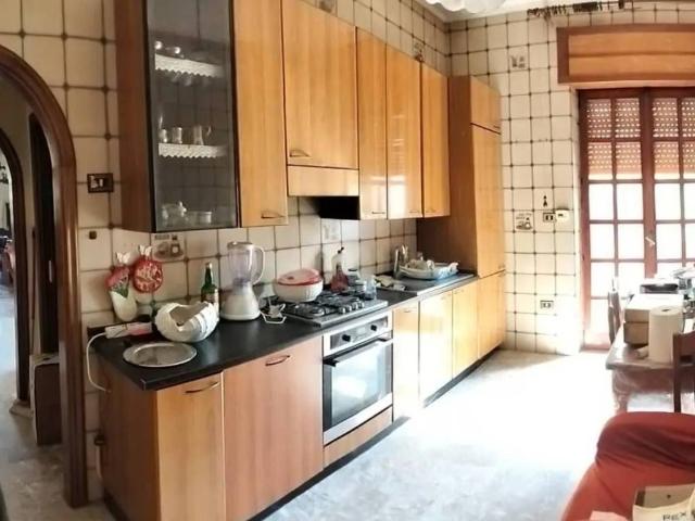 Palazzo in vendita a Airola, Campania