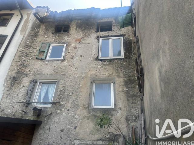Palazzo in vendita a Comunità della Vallagarina, Ala