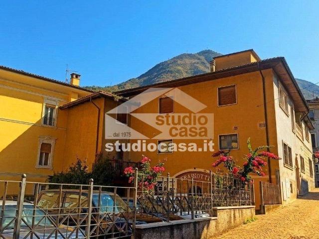 Palazzo in vendita a Comunità della Vallagarina, Ala
