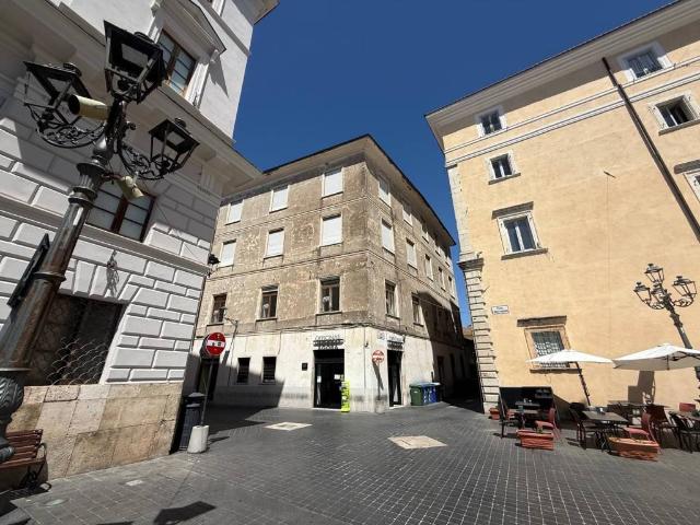 Palazzo in vendita a Centro storico, Alatri