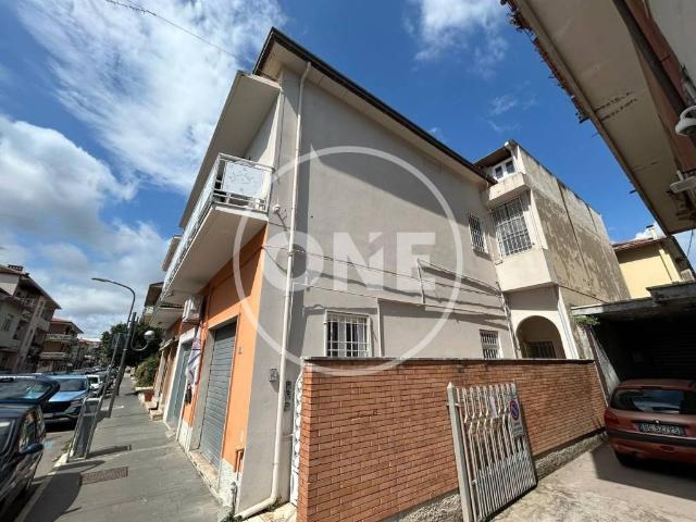 Palazzo in vendita a Unione dei Comuni della Val Vibrata, Alba Adriatica