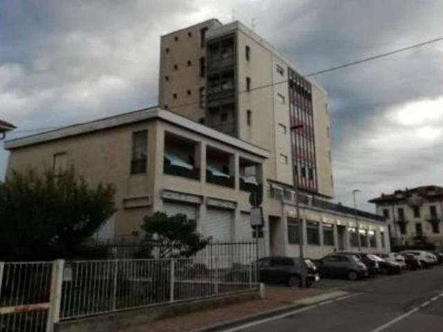 Palazzo in vendita a Almè, Lombardia