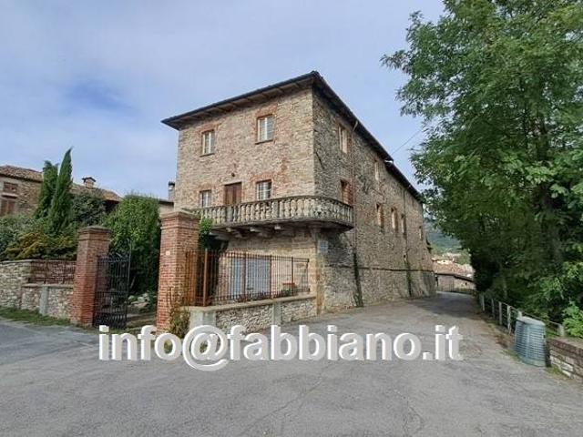 Palazzo in vendita a Alta Val Tidone, Genepreto