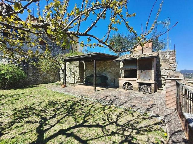Villa Indipendente in vendita a Amelia, Umbria
