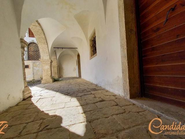 Palazzo in vendita a Ampezzo, Friuli-Venezia Giulia