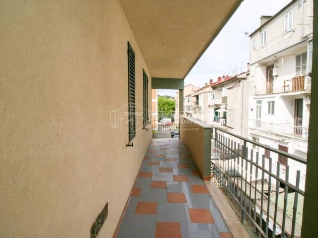 Palazzo in vendita a Piano San Lazzaro, Marche