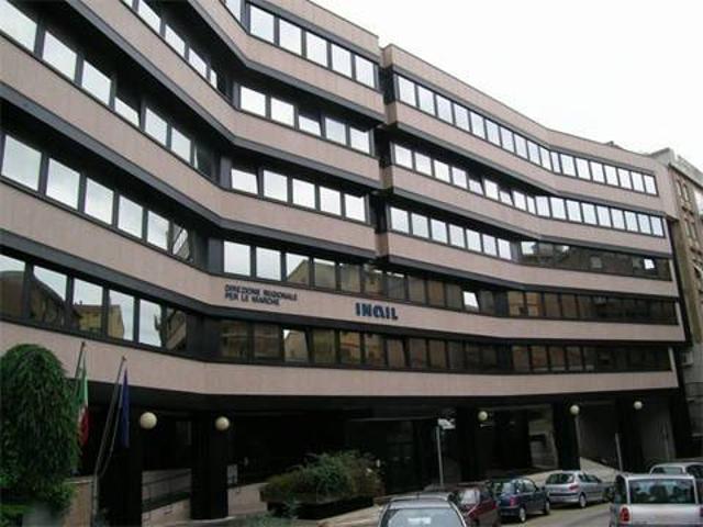 Palazzo in vendita a Borgo Rodi, Marche