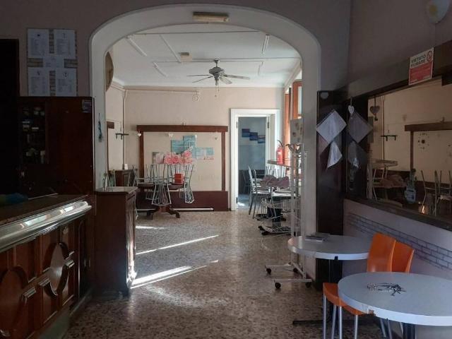 Palazzo in vendita a Locato Inferiore, Piemonte