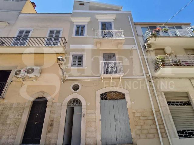 Palazzo in vendita a San Valentino, Puglia