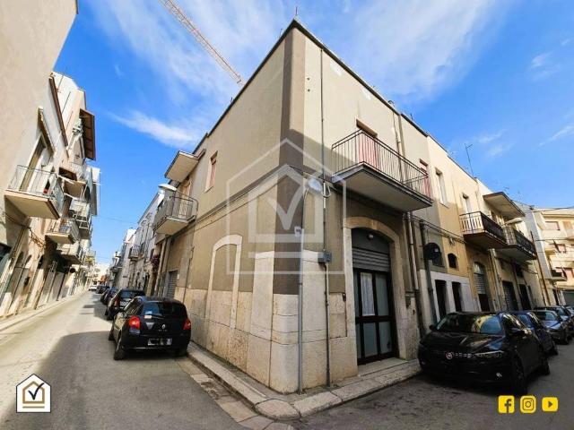 Palazzo in vendita a San Valentino, Puglia