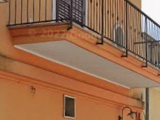 Palazzo in vendita a Puglia, Barletta-andria-trani