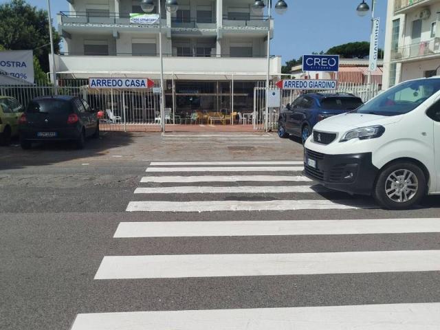 Palazzo in vendita a Lido di Enea, Roma Capitale