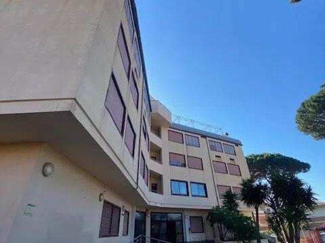 Palazzo in vendita a Piscinari, Roma Capitale