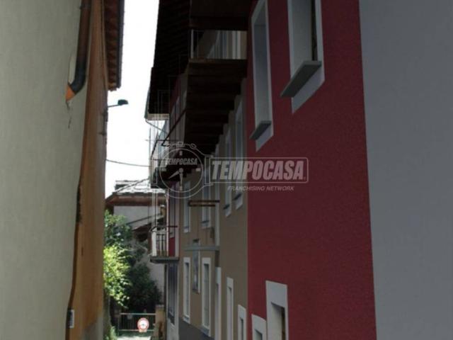 Palazzo in vendita a Aosta