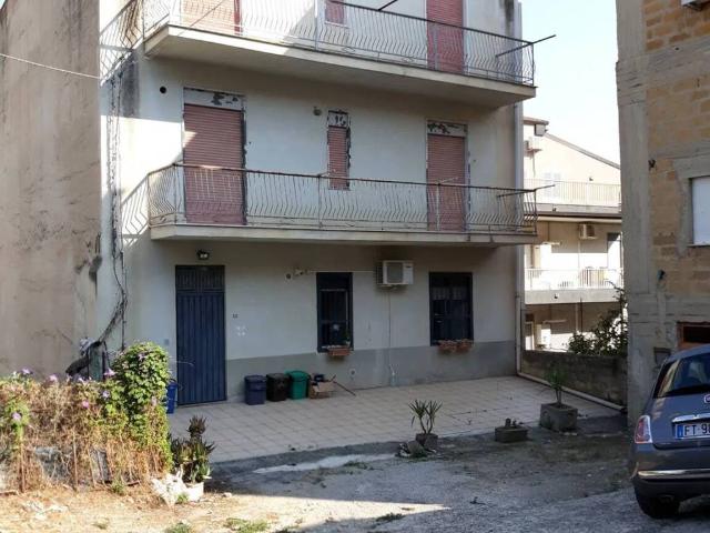 Palazzo in vendita a Aragona, Agrigento