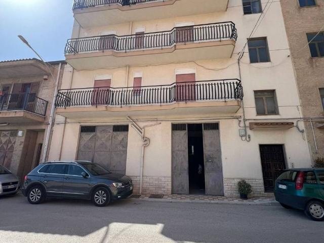 Palazzo in vendita a Aragona, Sicilia