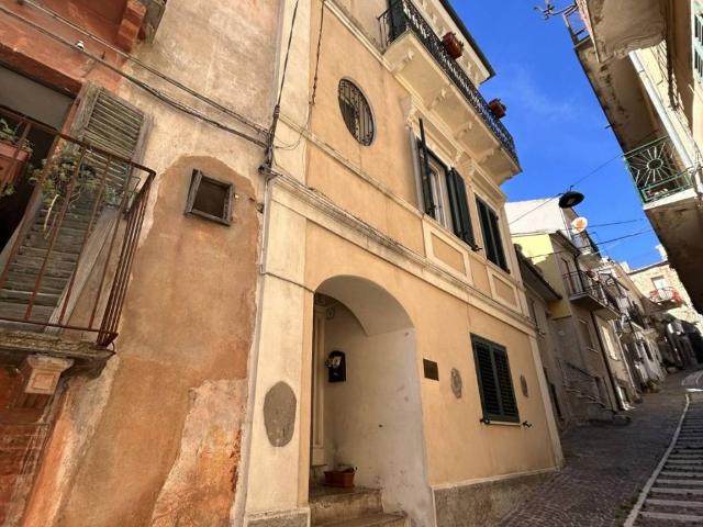 Palazzo in vendita a Archi, Abruzzo