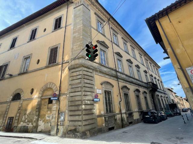 Palazzo in vendita a Palazzo Del Pero, Toscana