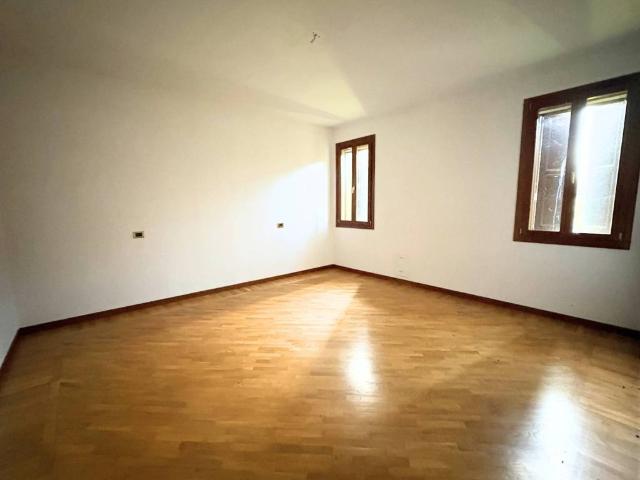 Palazzo in vendita a Argenta, Reggio Emilia