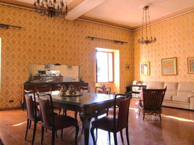 Palazzo in vendita a Il Piano, Asciano