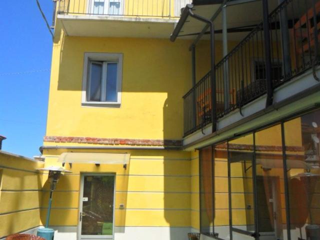 Palazzo in vendita a Serravalle, Piemonte