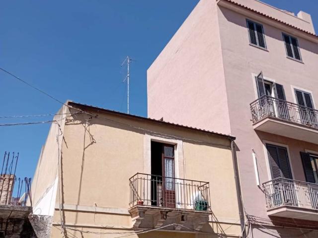 Palazzo in vendita a Augusta, Siracusa