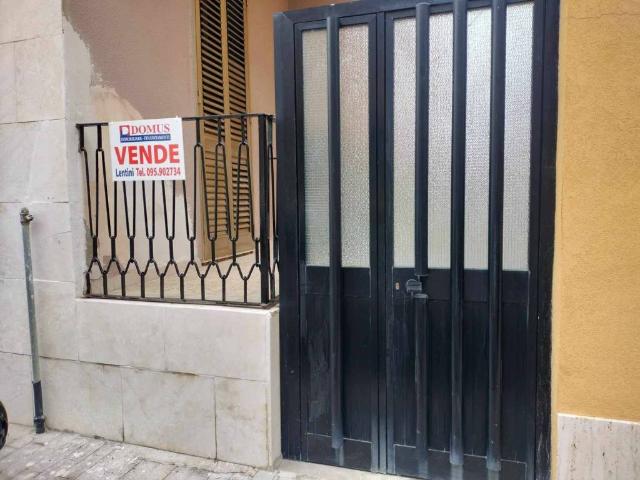 Palazzo in vendita a Augusta, Siracusa