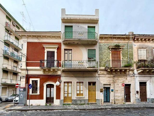 Palazzo in vendita a Augusta, Sicilia