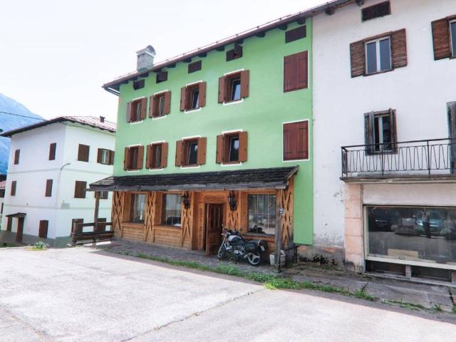 Palazzo in vendita a Villapiccola