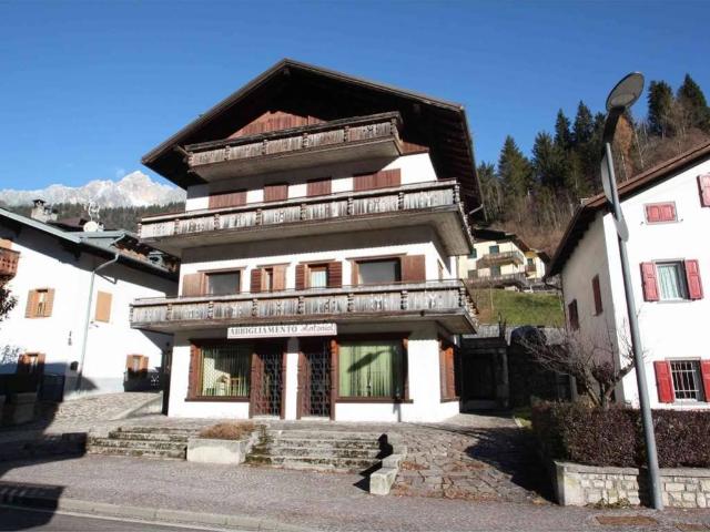 Palazzo in vendita a Villapiccola