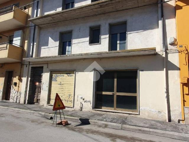 Palazzo in vendita a Avezzano, Abruzzo