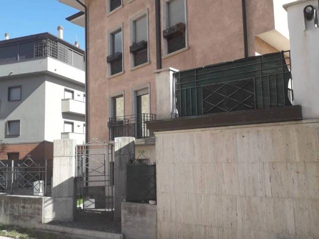 Palazzo in vendita a Avezzano, Abruzzo